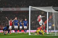 Foot: Arsenal bat Ipswich et devient le dauphin de Liverpool