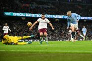 Haaland Doubles Up in Man City Stroll as Spurs Fume