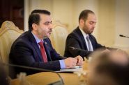 Le chef de la diplomatie syrienne dit vouloir la Russie aux «côtés» de la Syrie