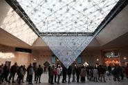 Vol au Louvre: qui sont les quatre membres présumés du commando ?