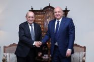 Le Drian Meets Lebanese Officials to Discuss Israel, Reforms, Reconstruction