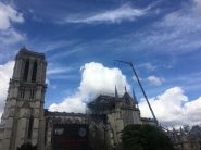 Notre-Dame: six vitraux anciens bientôt remplacés par Claire Tabouret