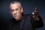 Thierry Ardisson, «l’homme en noir» animateur et producteur, s’est éteint à 76 ans