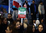 Trump Cancels Meetings With Iranian Officials, Tells Protesters 'Help is on Its Way'