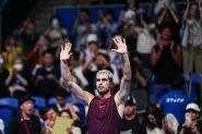 Alcaraz Sweats on Ankle Injury After Opening Win in Japan