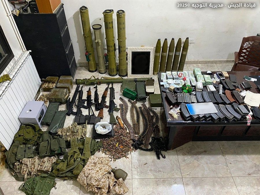 Two Suspects Arrested in Zahle with a Stockpile of Weapons and Drugs