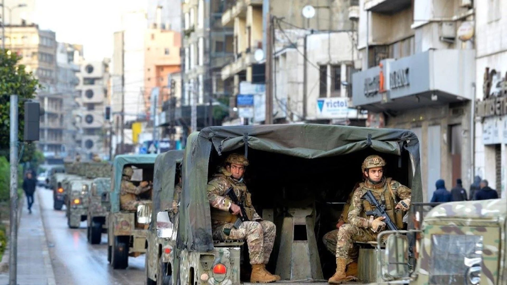 Raids de l’armée dans la Békaa et à Baabda: affrontements avec des individus recherchés, plusieurs arrestations