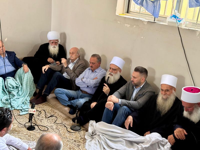 Walid Joumblatt appelle à l’unité nationale et à la neutralité