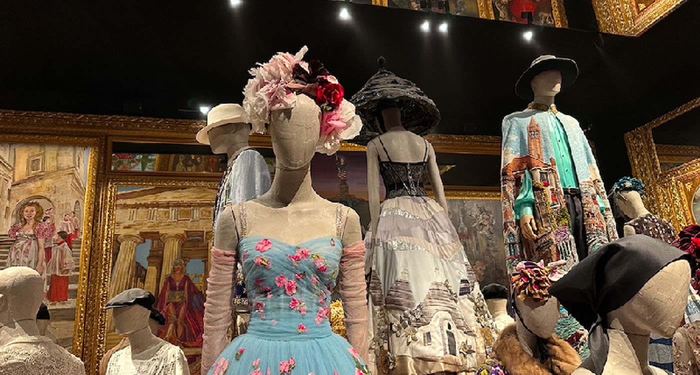“Du cœur à la main”, un voyage couture à Paris, signé Dolce & Gabbana 