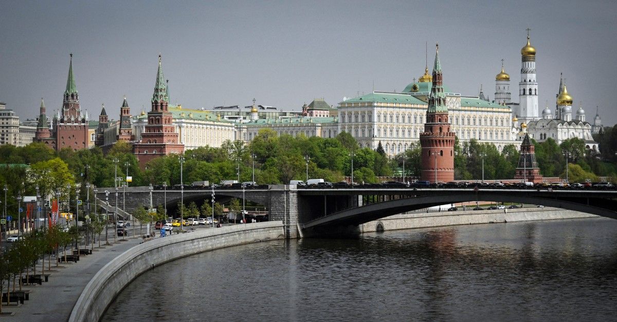 Washington met la pression sur Kiev et Moscou et propose des \