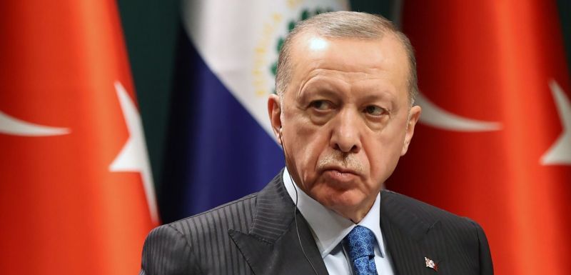 Erdogan Praises France’s Diplomatic Reengagement in Post-Assad Syria