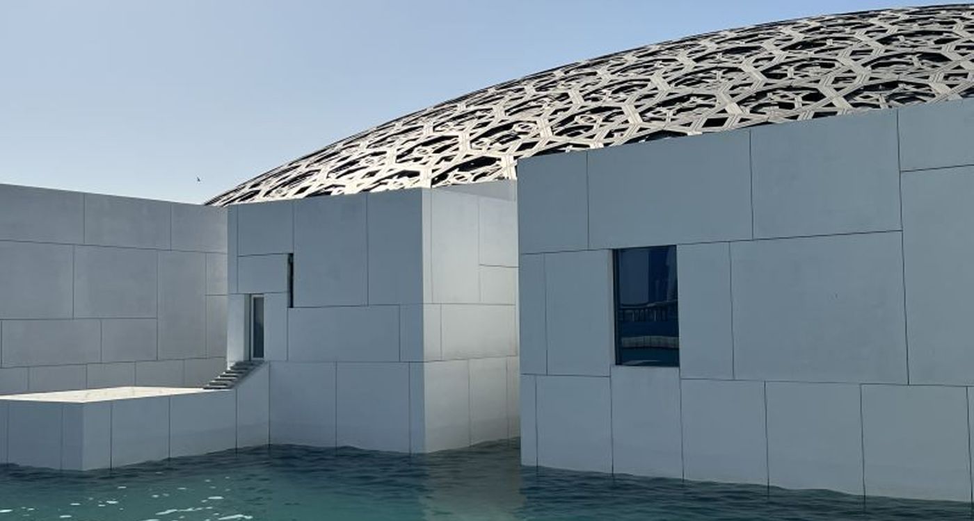 Le Louvre Abu Dhabi: quand l’art marche sur l’eau et relie les civilisations