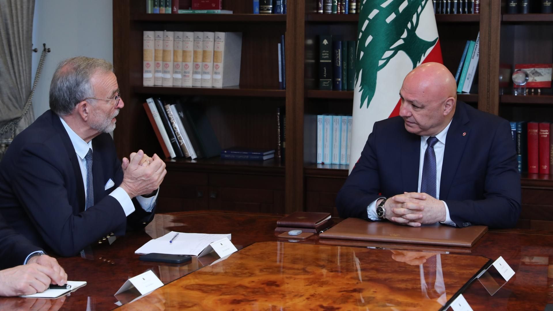 Aoun: La décision sur le monopole des armes par l’État a été prise