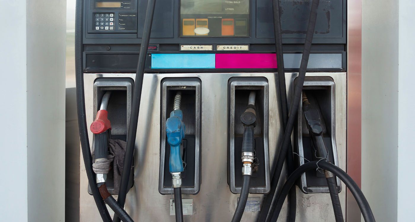 Le carburant flambe: quand l’État fait le plein… dans vos poches