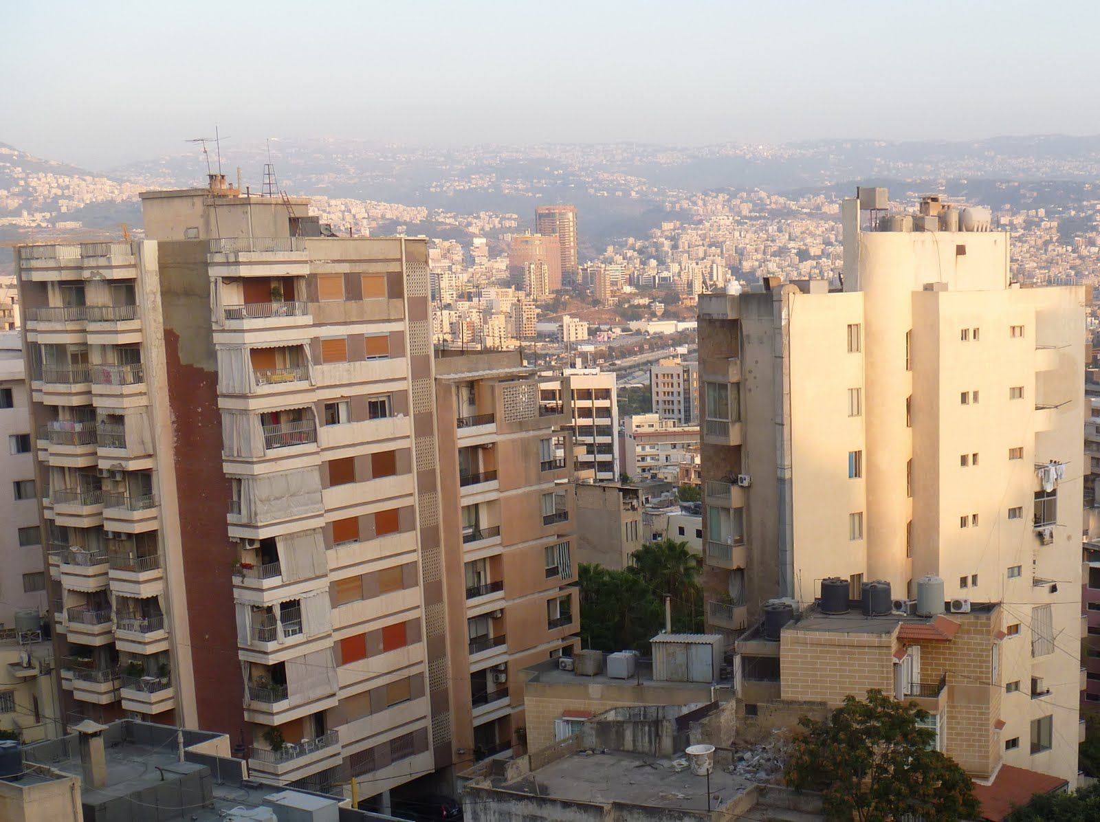 L'effondrement d'un immeuble résidentiel à Beyrouth ravive les inquiétudes concernant les bâtiments à risque
