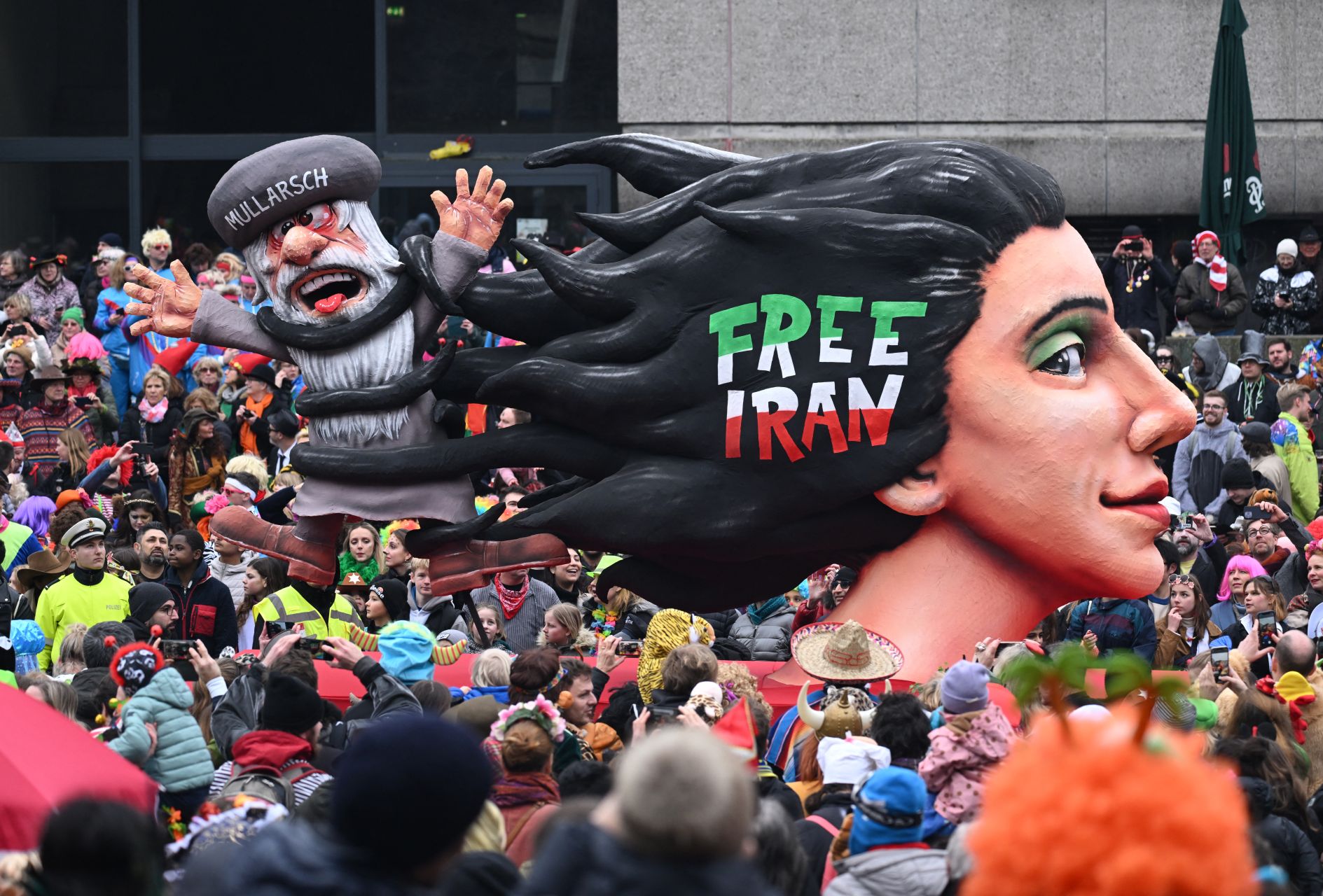 Diplomates allemand, britannique, italien et français convoqués par Téhéran