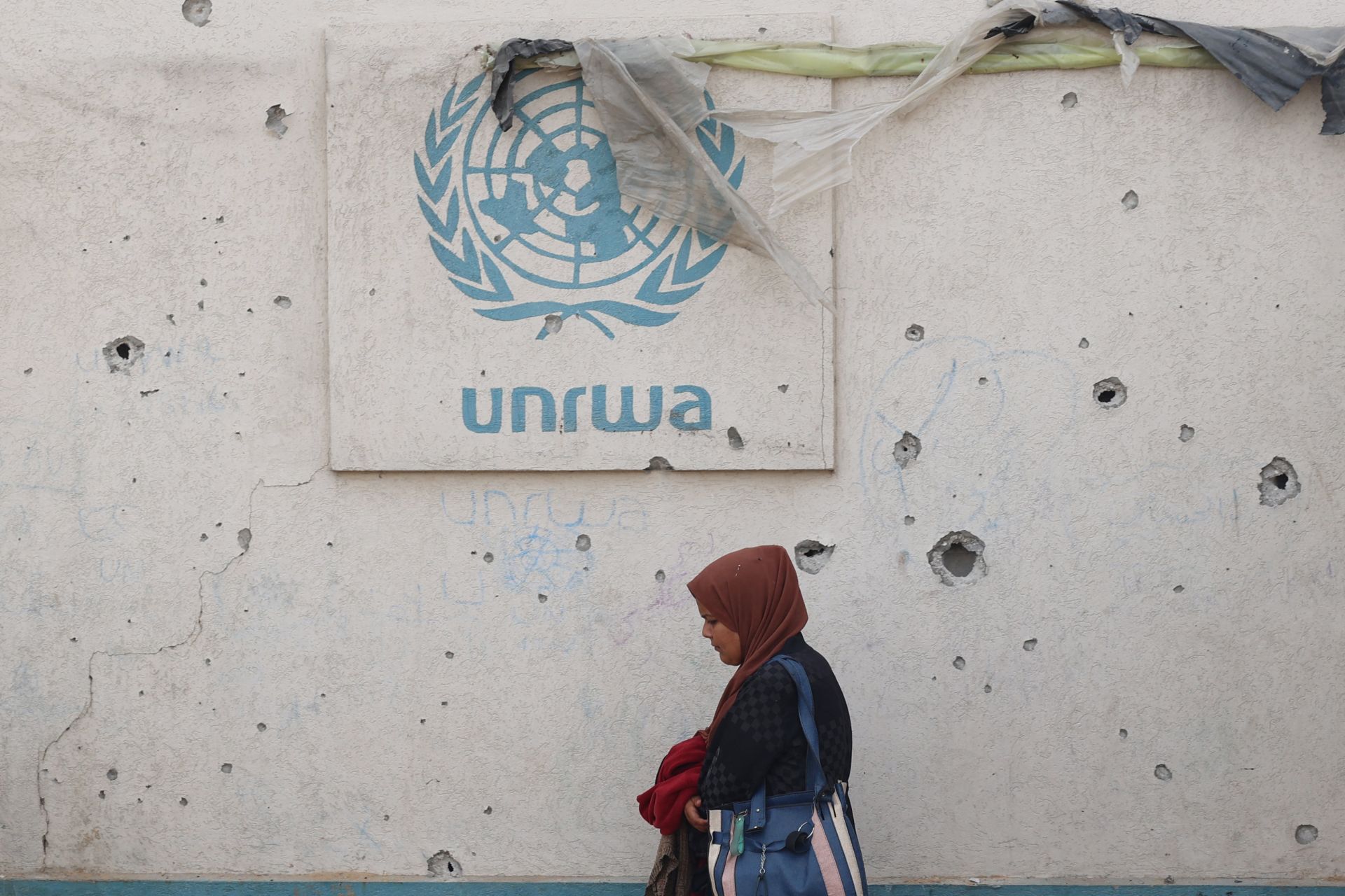 Sweden Doubles Aid to Gaza, but Ends UNRWA Funding