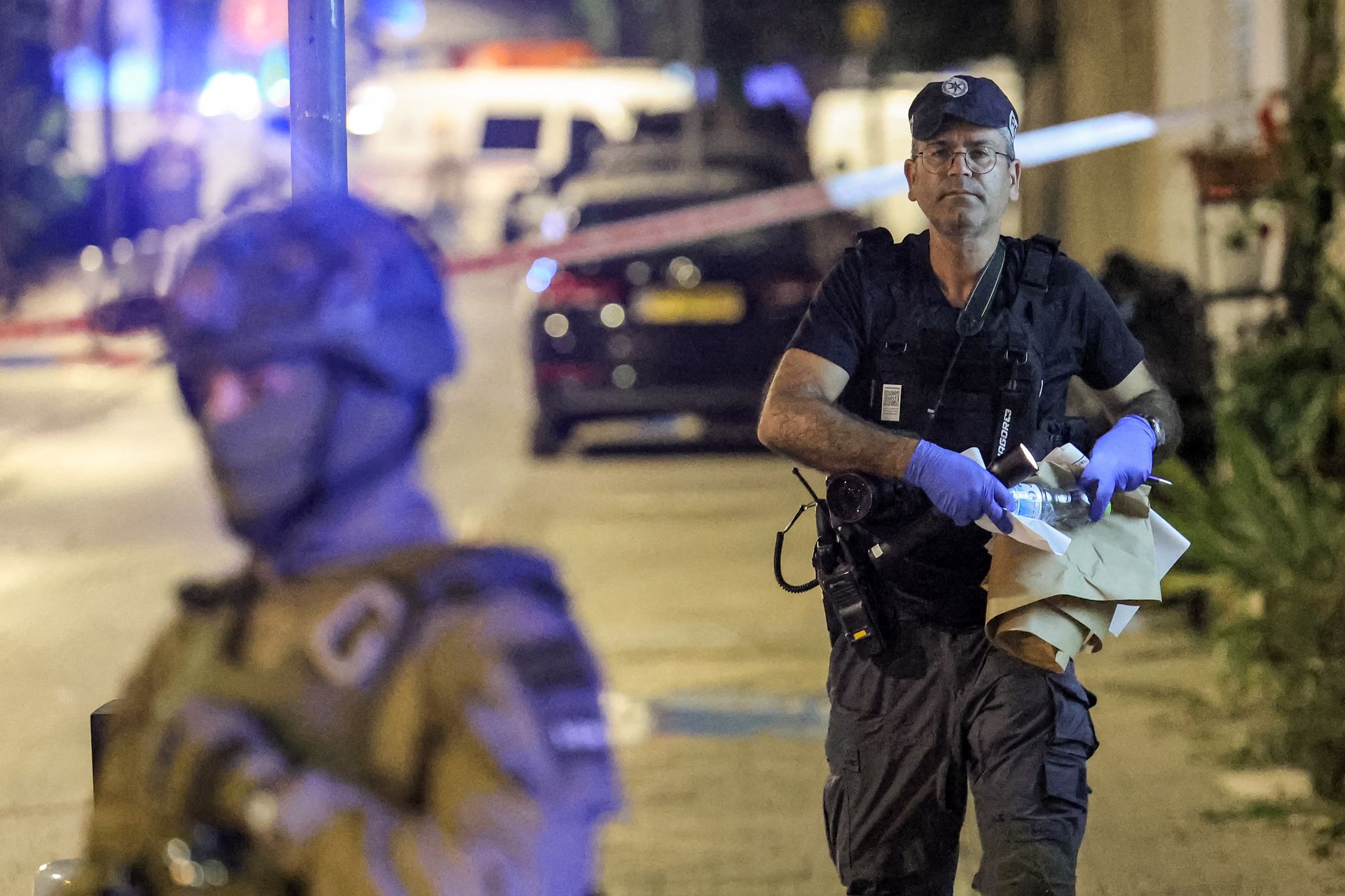 Six Wounded in Stabbing Attack in Israel