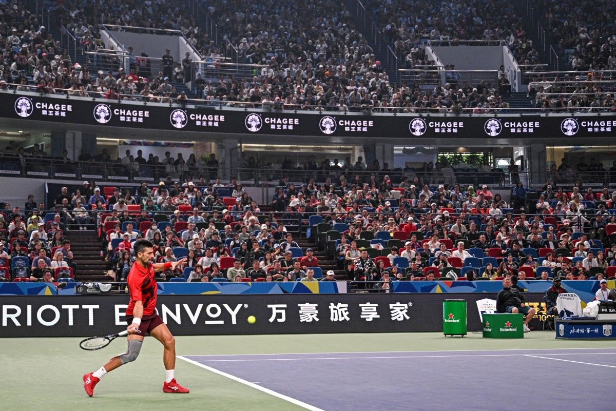 Djokovic Proves Staying Power as He Progresses to Shanghai Semi-Finals