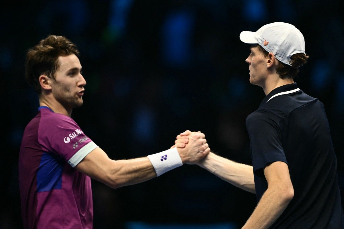 Dominant Sinner Cruises into ATP Finals Title Decider with Fritz