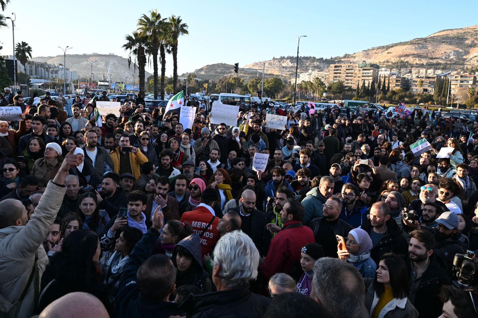 Hundreds in Damascus Protest for Democracy, Women's Rights