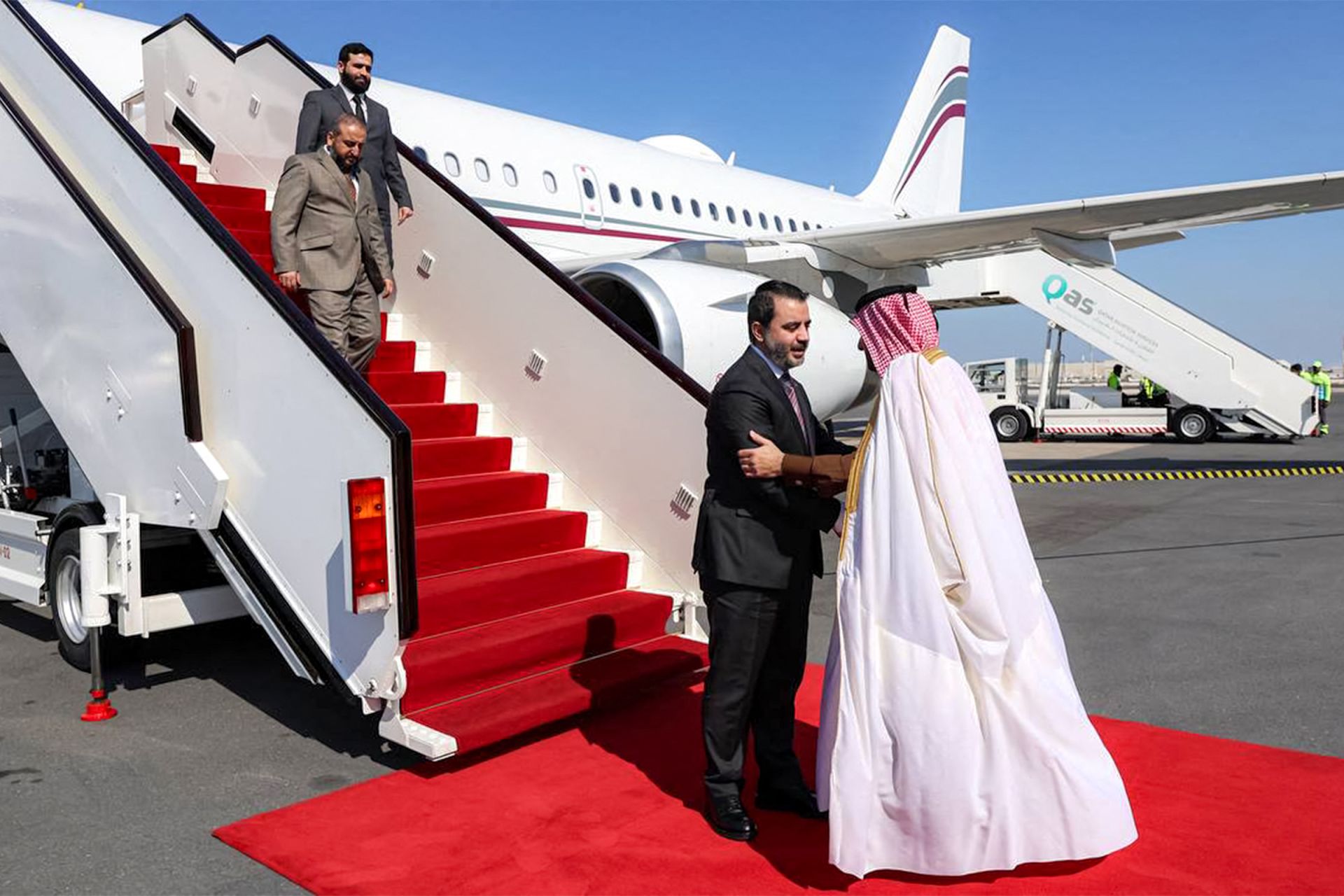 New Syria Foreign Minister Begins First Visit to UAE