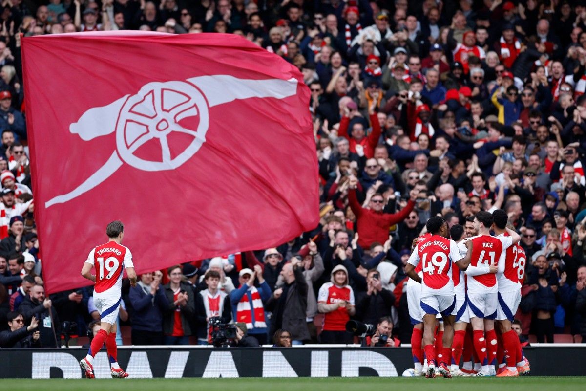 Arsenal Edge Out Chelsea, Fulham Beat Spurs