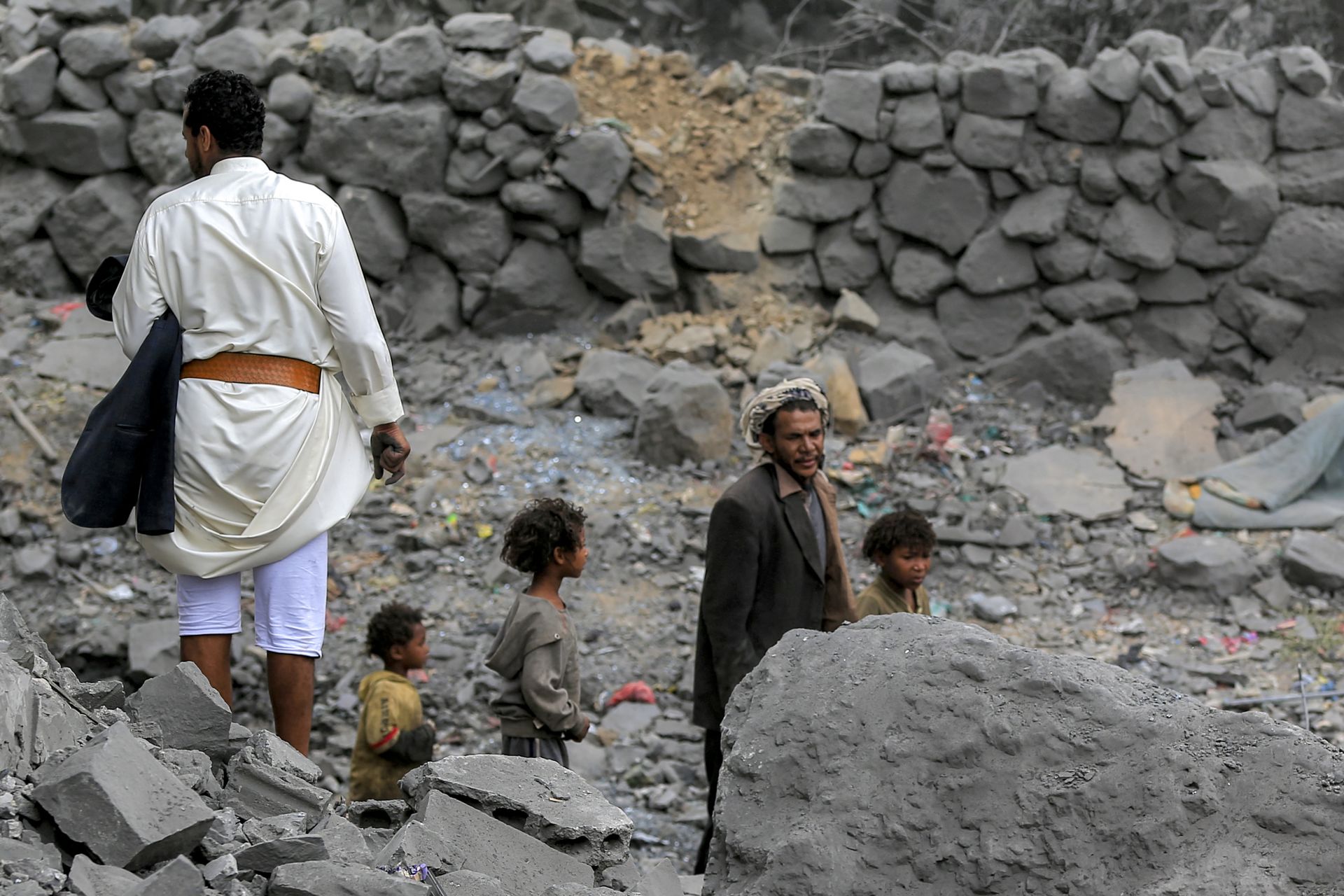 Yémen : les rebelles font état de deux morts dans des frappes imputées aux États-Unis.