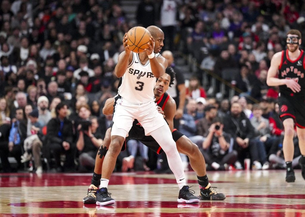 NBA Clippers Reach One-Year Deal With Star Guard Paul