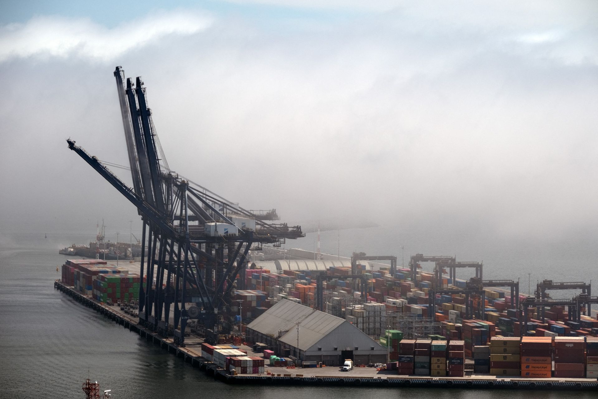 Pékin hausse le ton sur les droits de douane et exhorte Washington à les « annuler complètement »