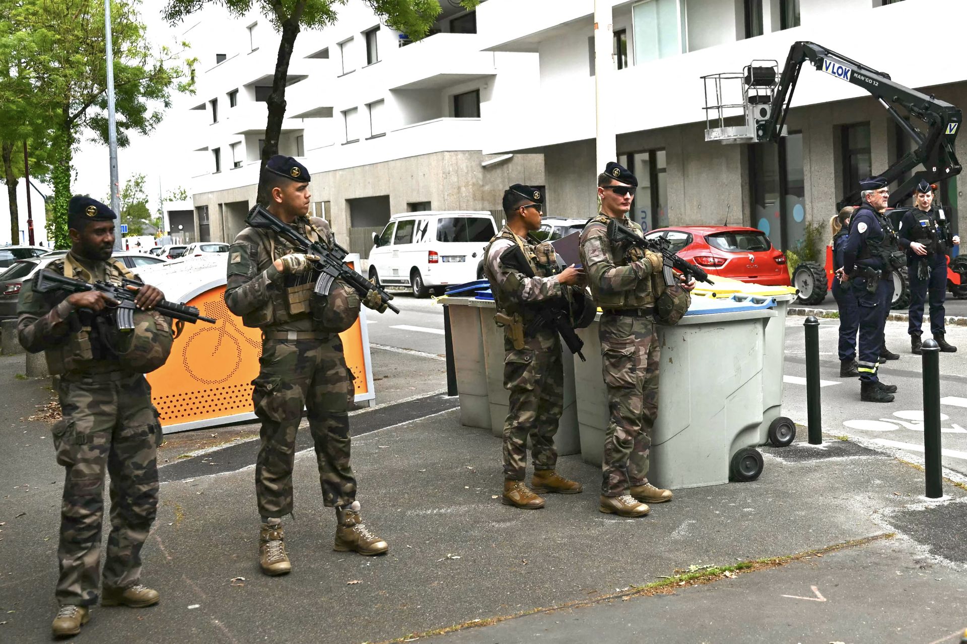 Un lycéen tué et trois blessés dans une attaque au couteau à Nantes