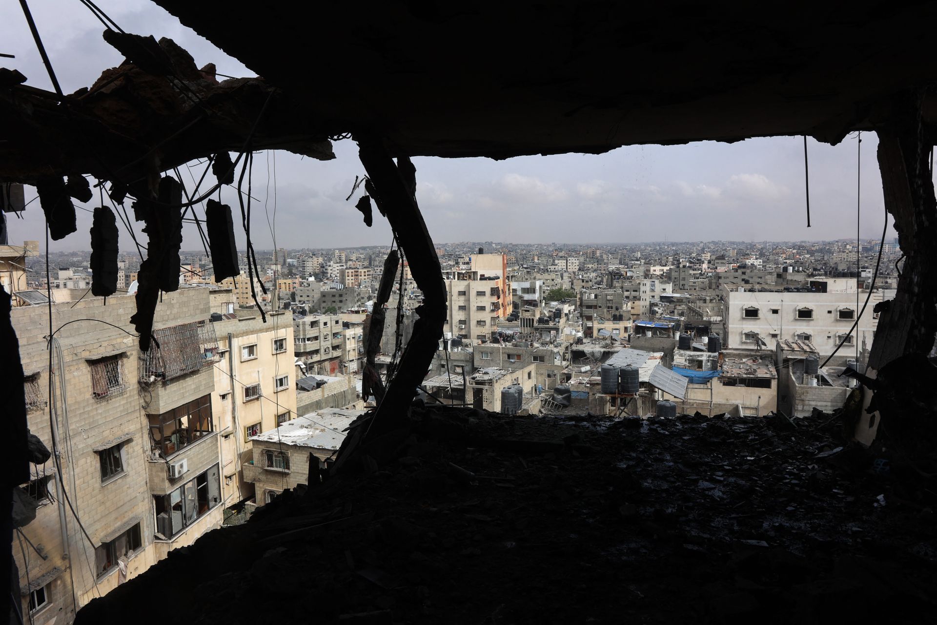 Israel Threatens an Even Larger Offensive in Gaza