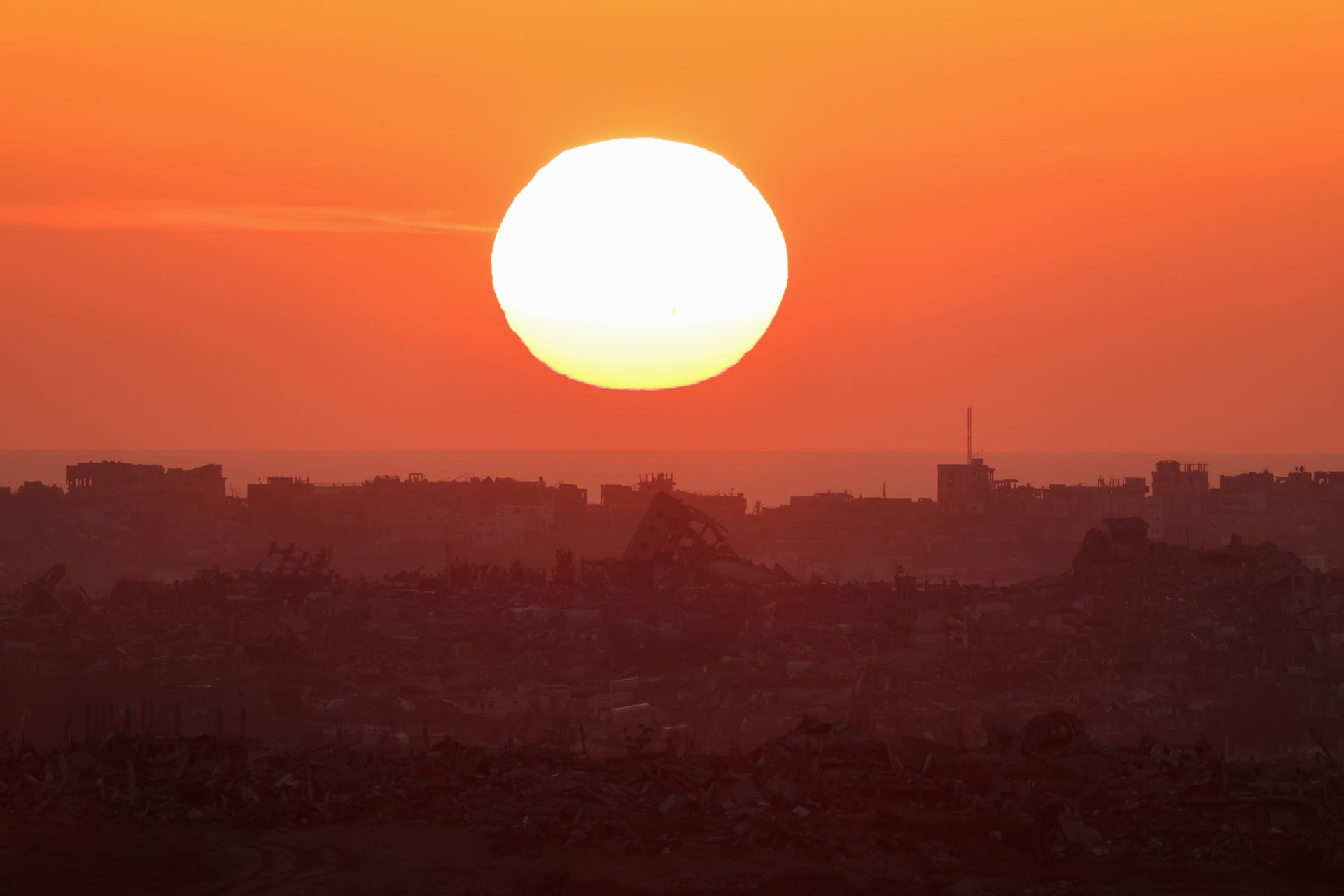 Hamas prêt à libérer un otage israélo-américain: Witkoff en route pour Tel Aviv