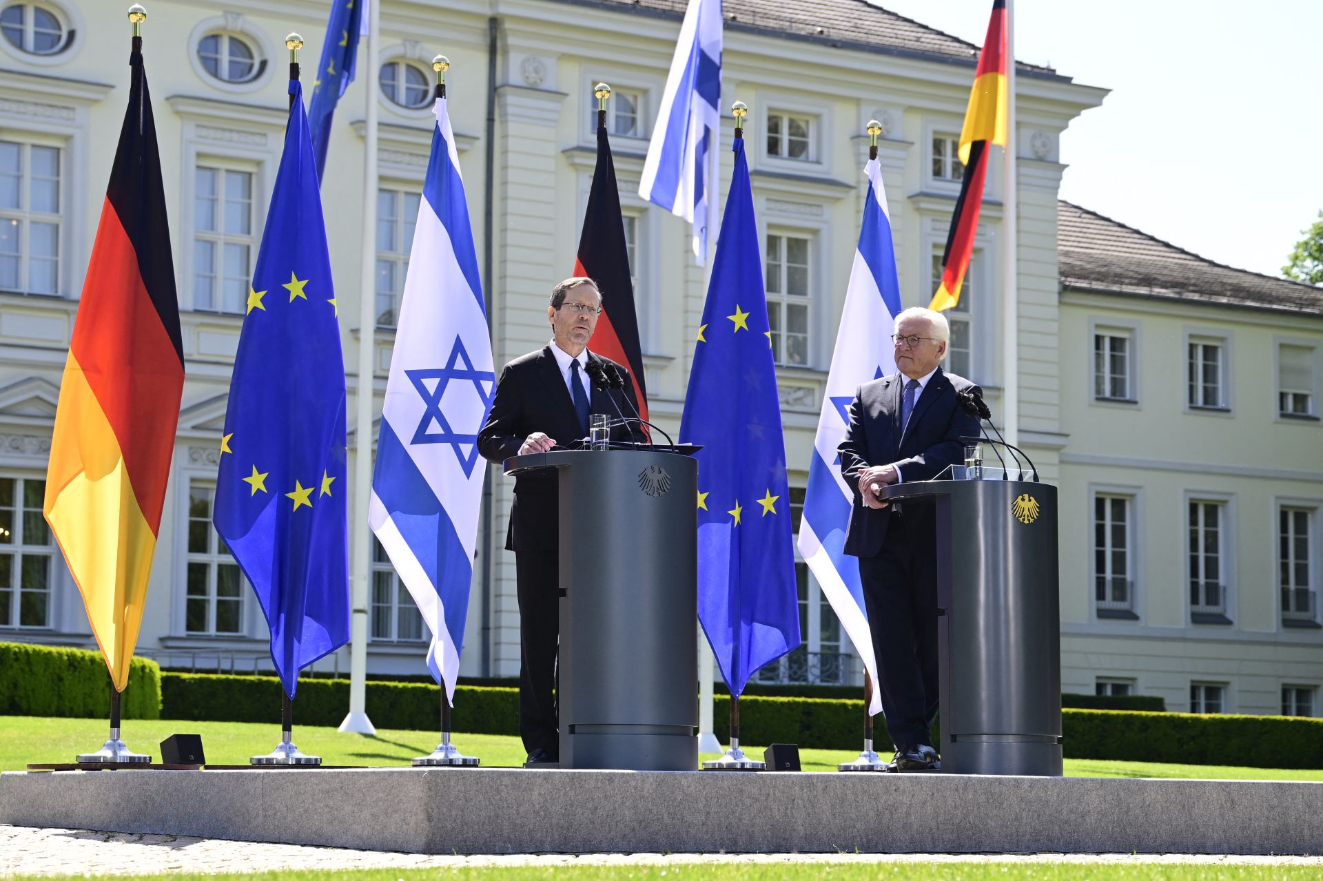 Les 60 ans d'amitié germano-israélienne assombris par la guerre à Gaza