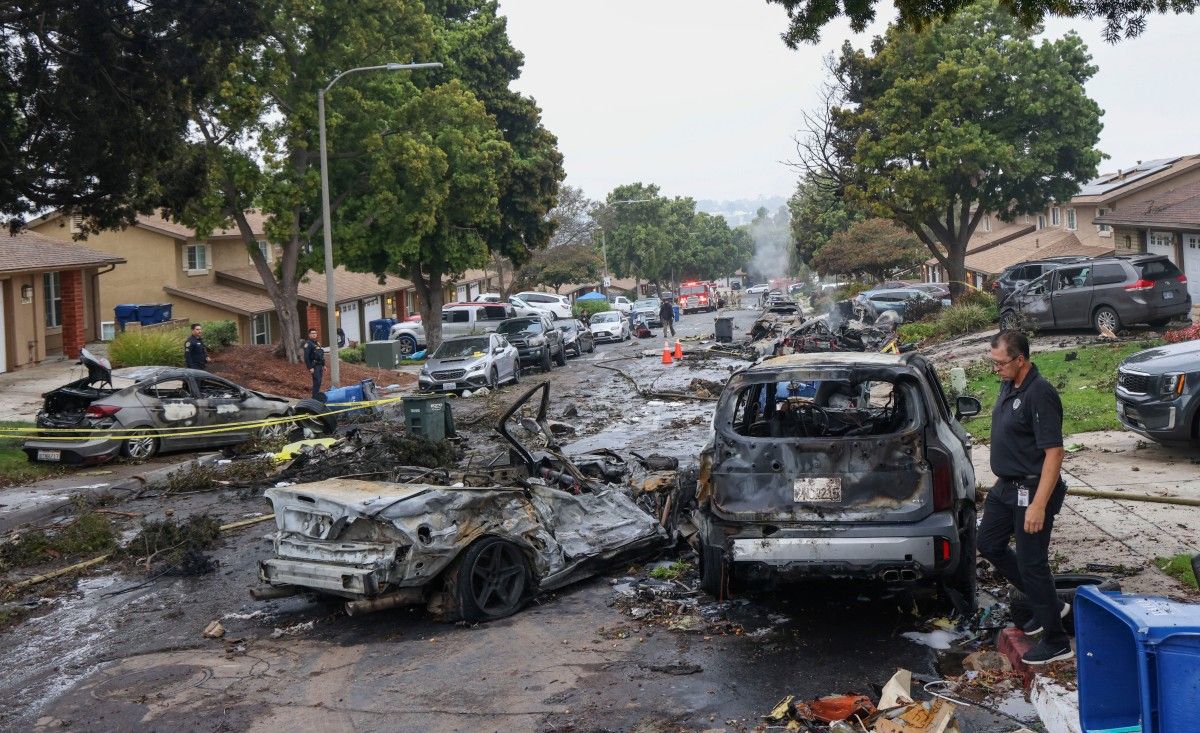 Several Dead in Fiery Plane Crash on California Neighborhood