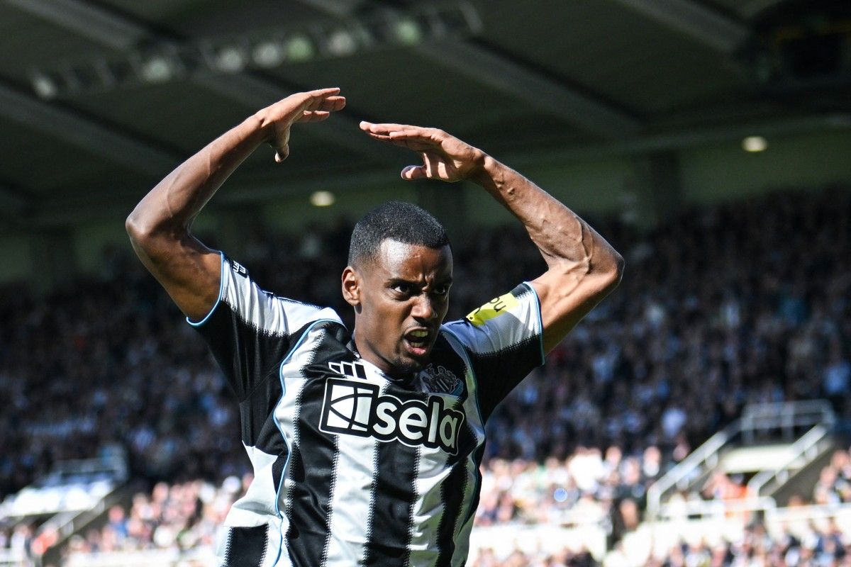Newcastle Host Liverpool Amid Isak Stand-Off, Spurs Test New-Look Man City