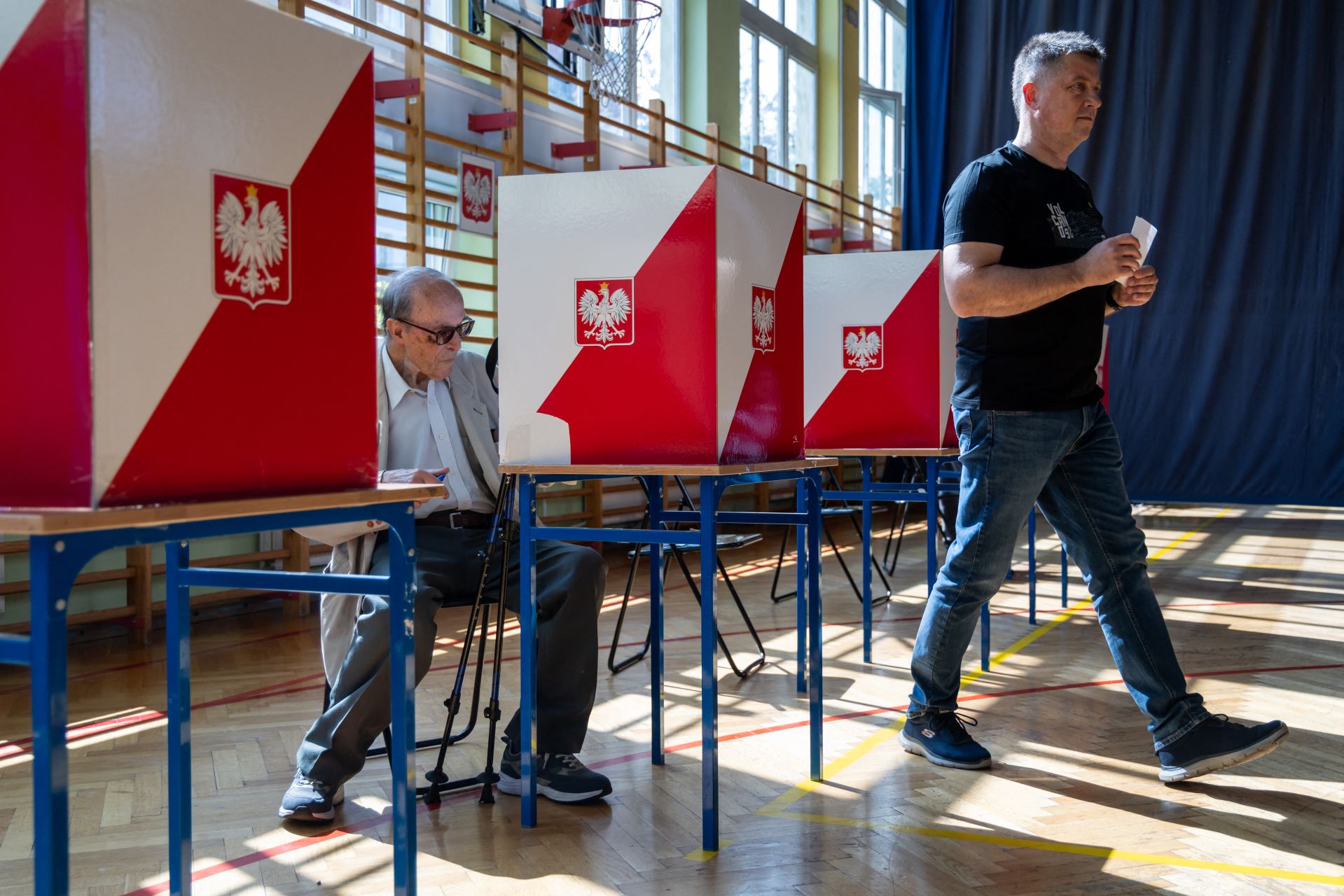 La Pologne tient une présidentielle cruciale pour son rôle dans l'UE