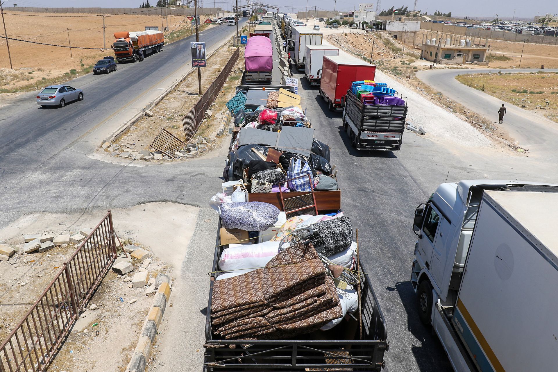 One Million Syrian Refugees Returned from abroad Since Assad Fall