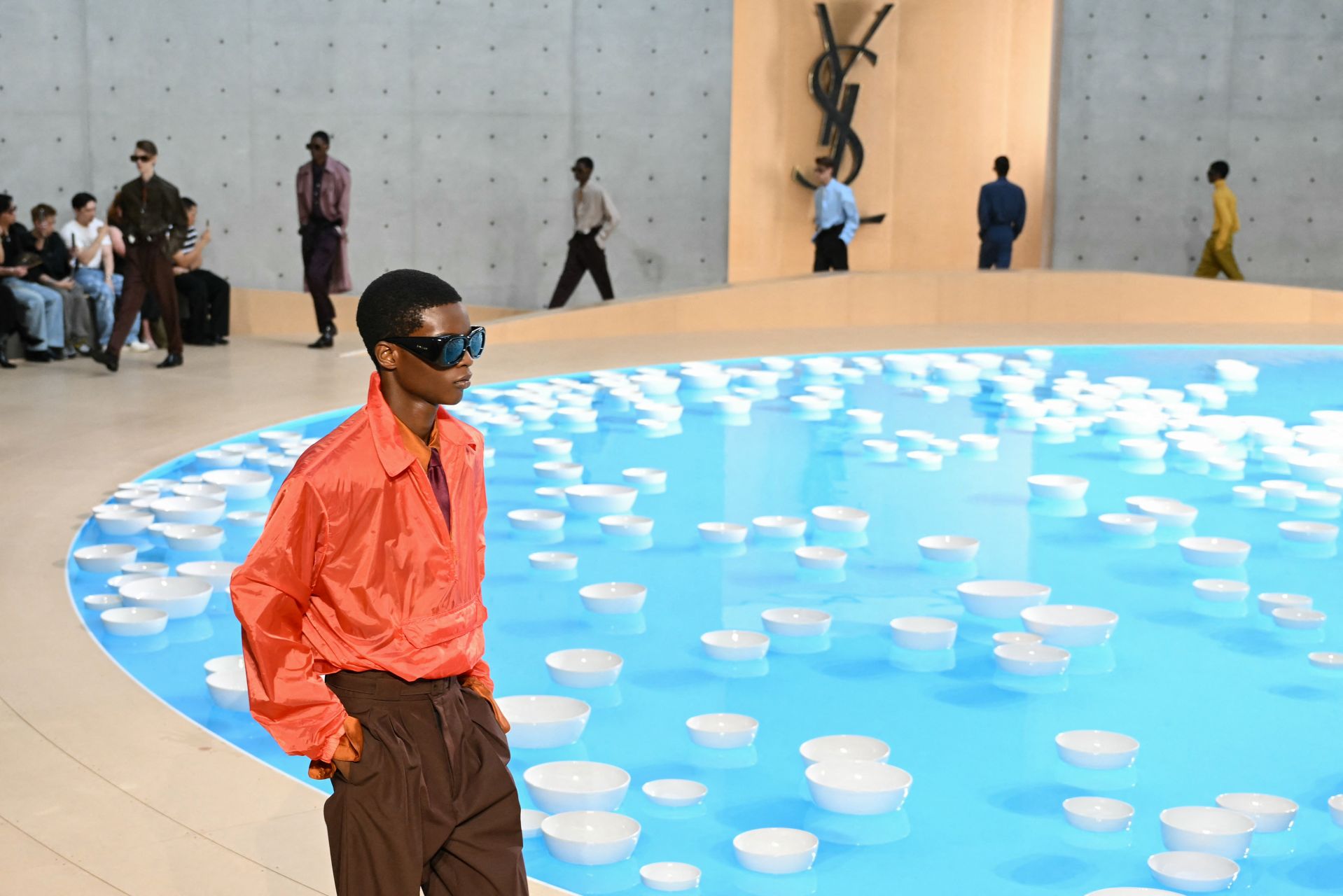 Pharrell fait vibrer Vuitton, Saint Laurent apaise Paris