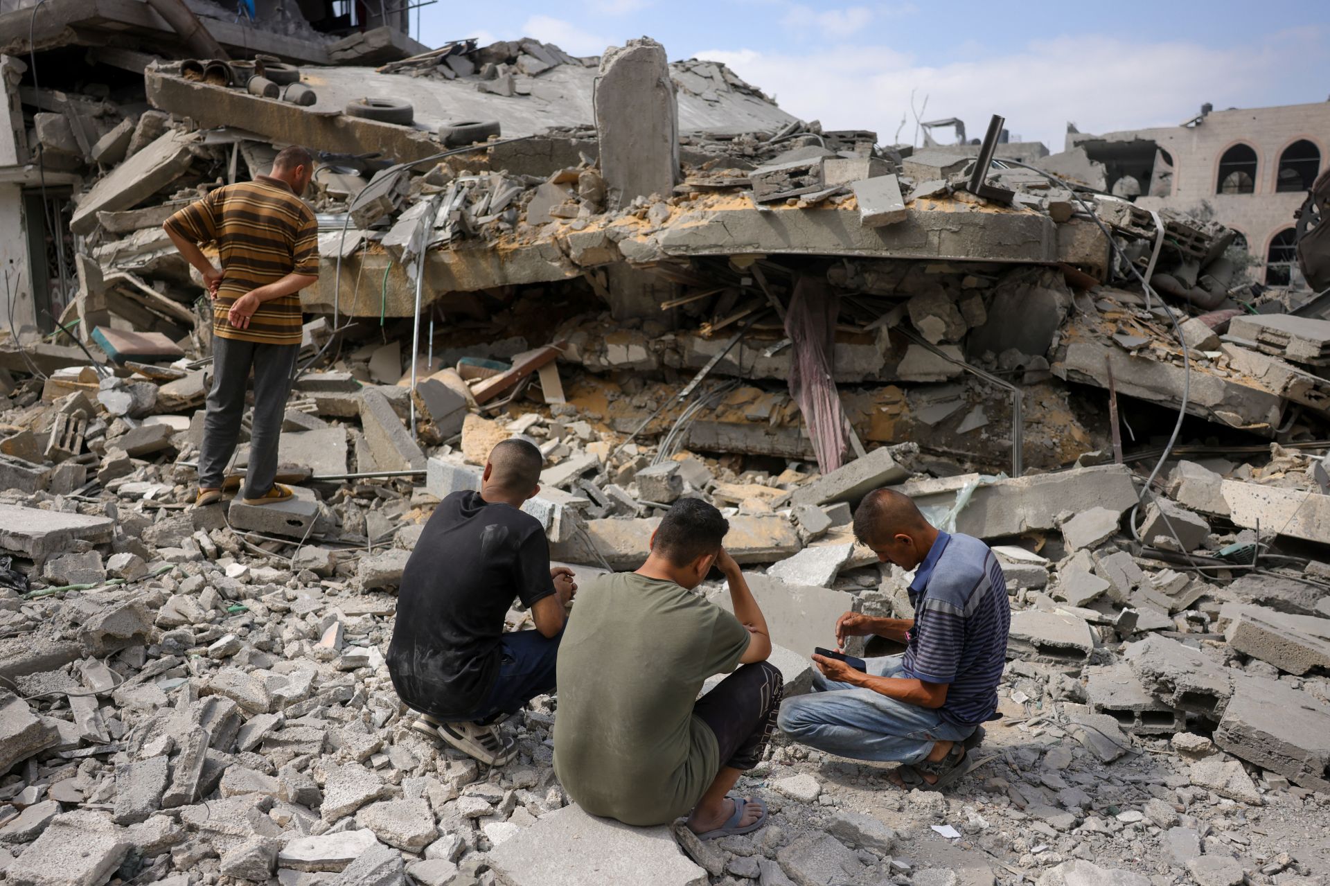 Gaza: les secours annoncent plus de 50 morts, malgré des appels au cessez-le-feu