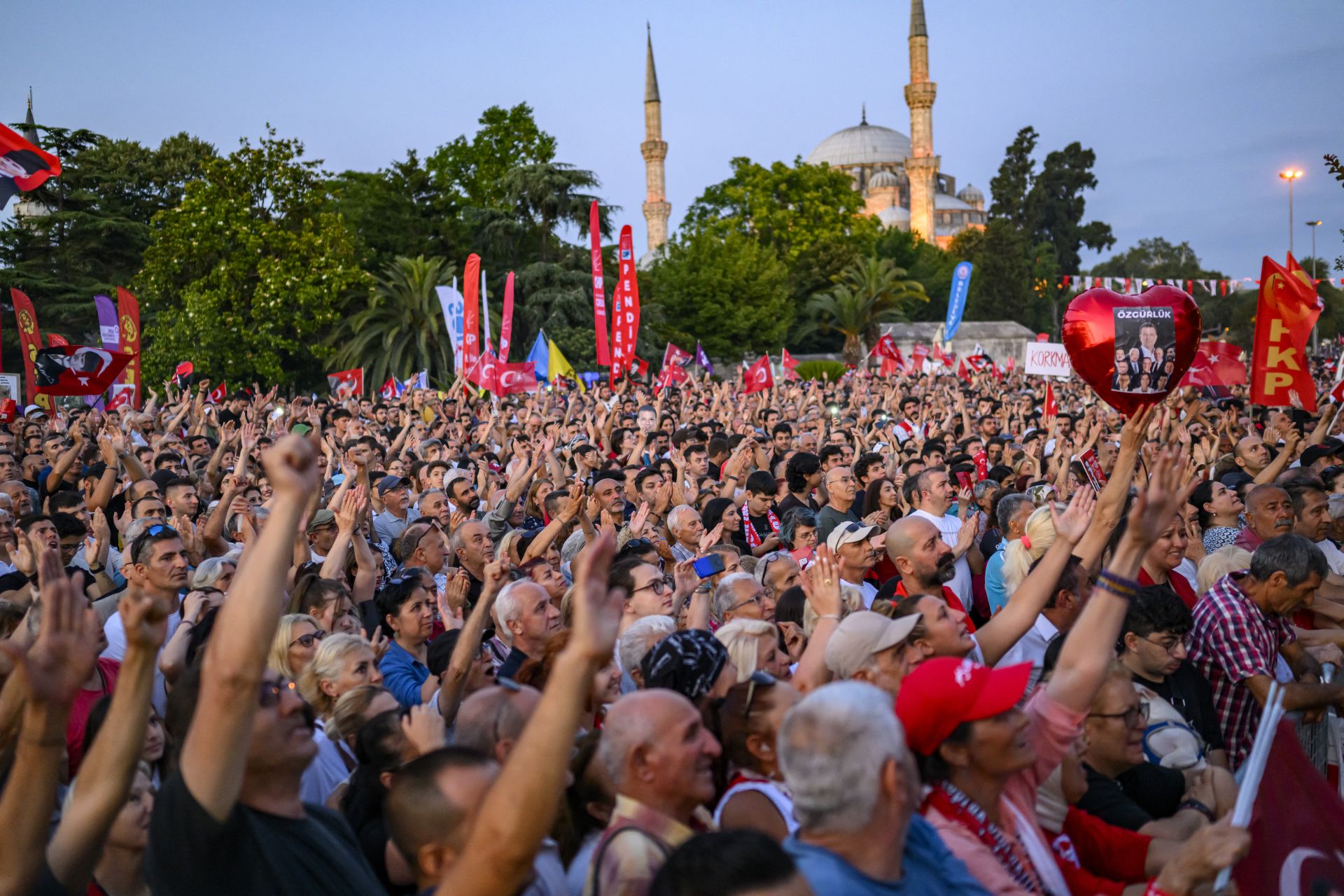 Thousands Protest after Courts Deal New Blow to Turkey Opposition