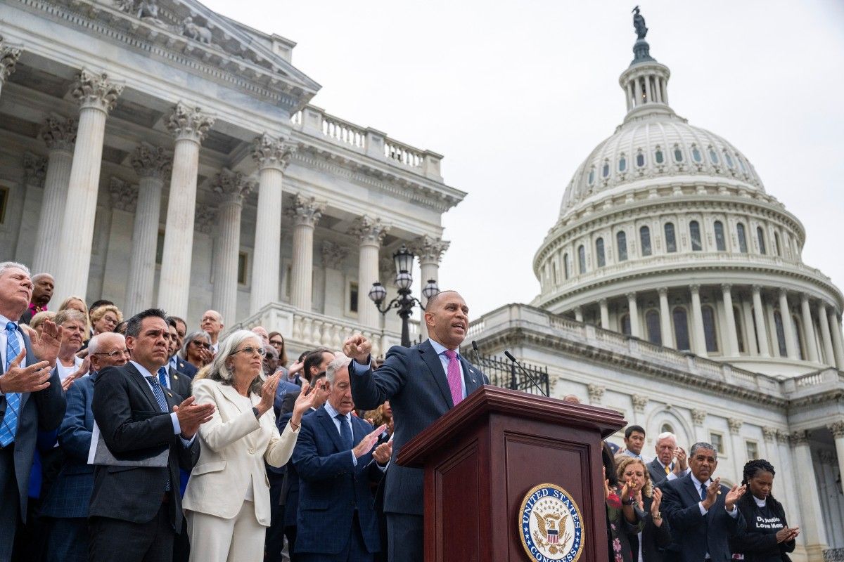 US House sets Make-or-Break Final Vote on Trump Tax Bill