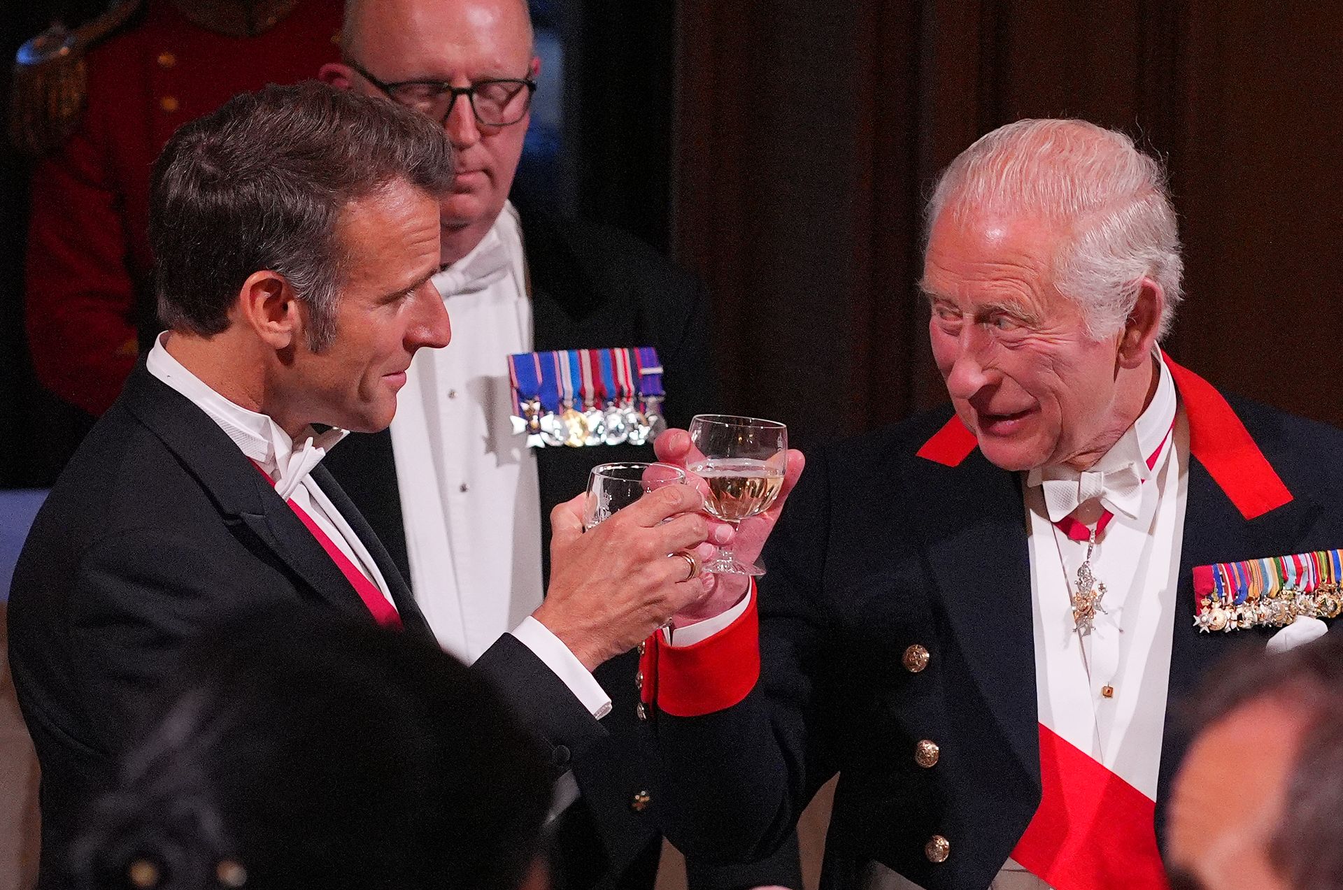 Trésors médiévaux échangés avec la France contre la tapisserie de Bayeux