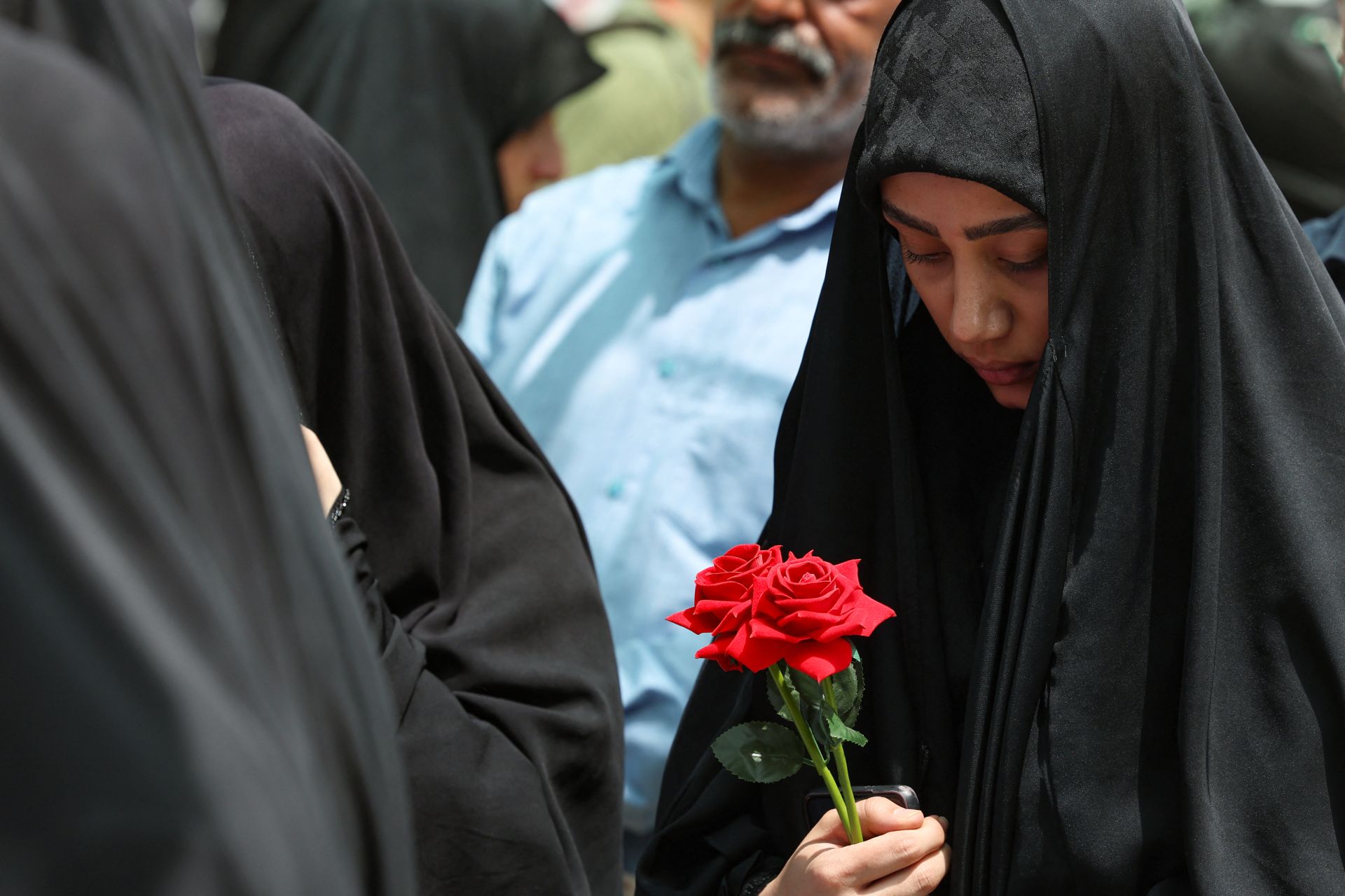 Gunmen Storm Iran Courthouse, Killing Six