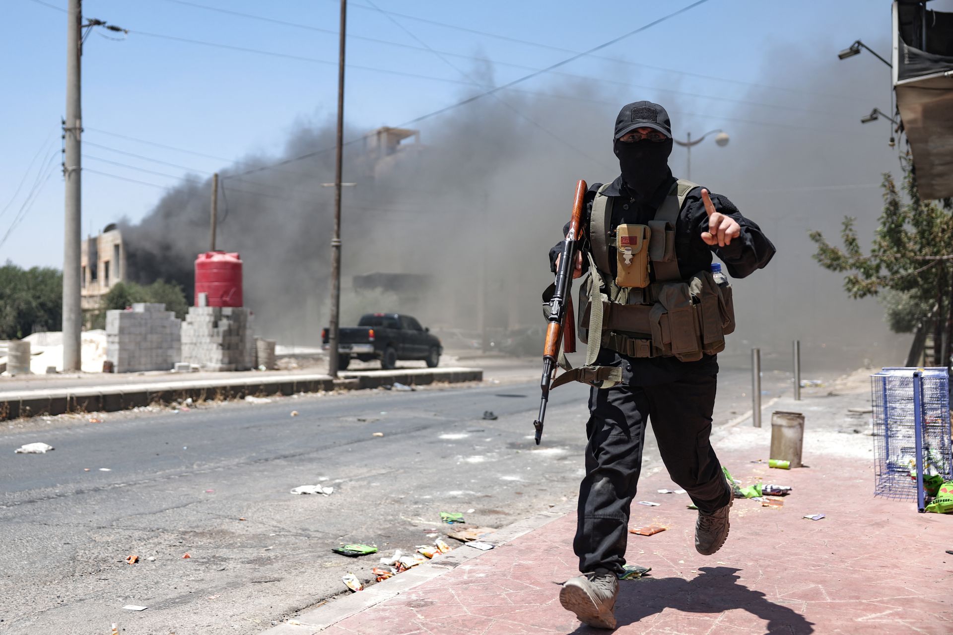 Calm Returns to South Syria after Violence that Killed 1,000