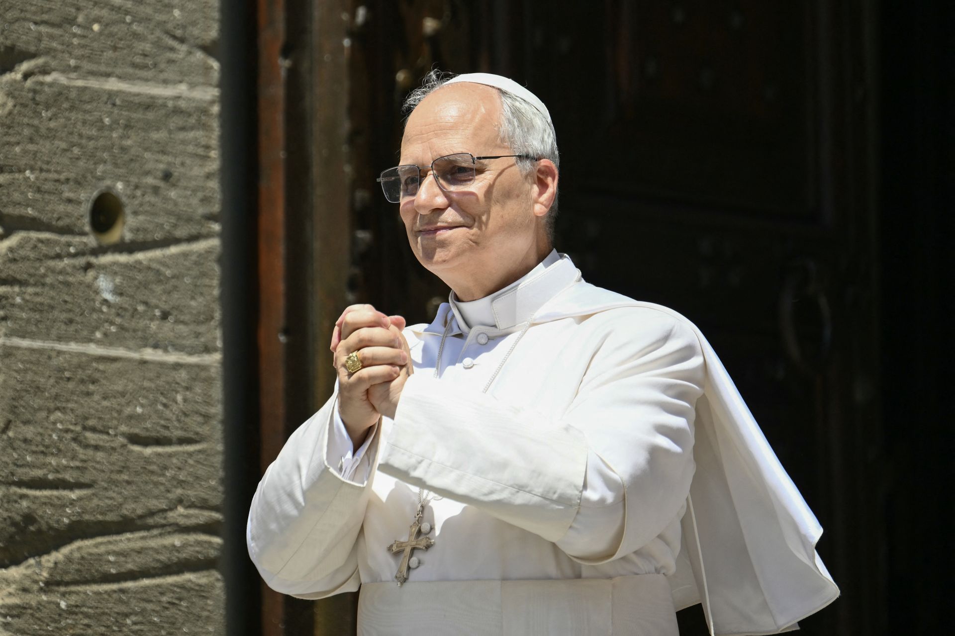 Pope Urges Immediate End to 'Barbarity' of Gaza War