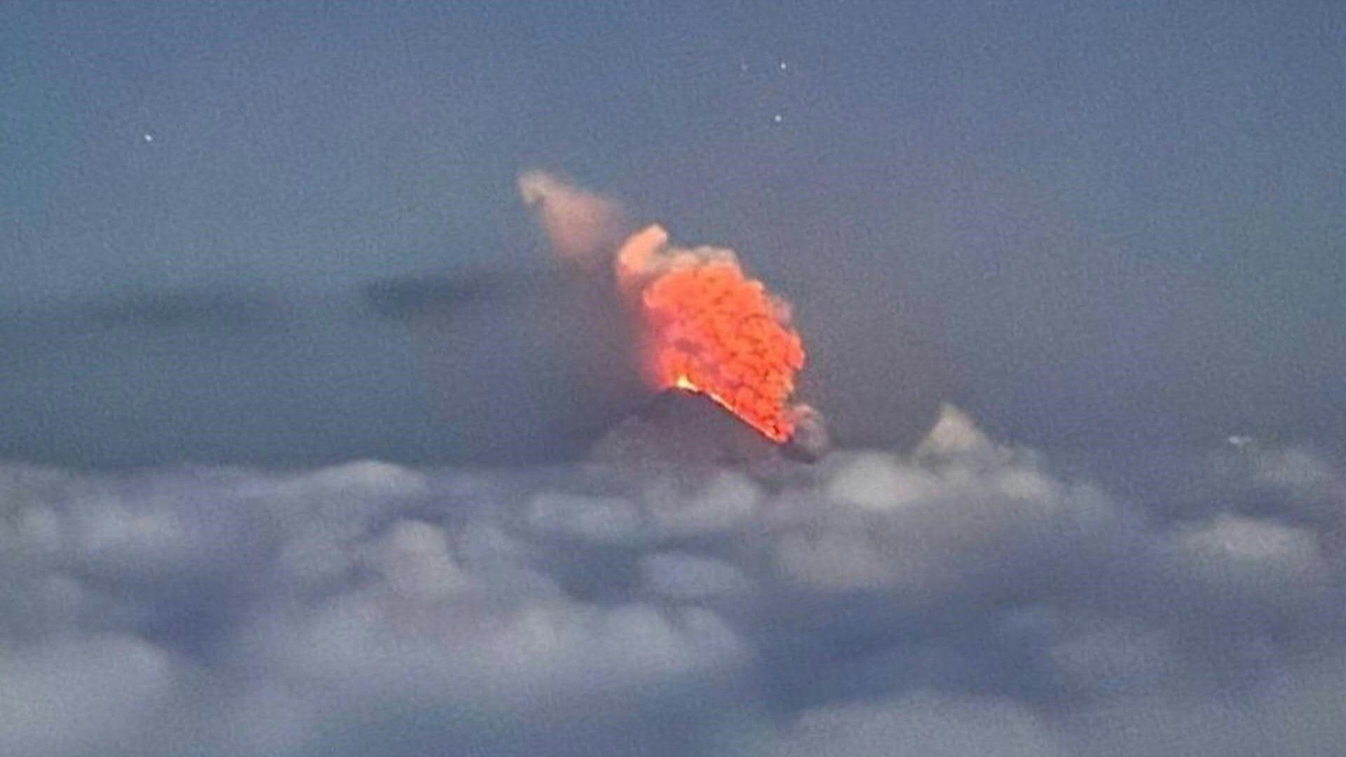 Russie: un volcan entre en éruption en Extrême-Orient, après le puissant séisme