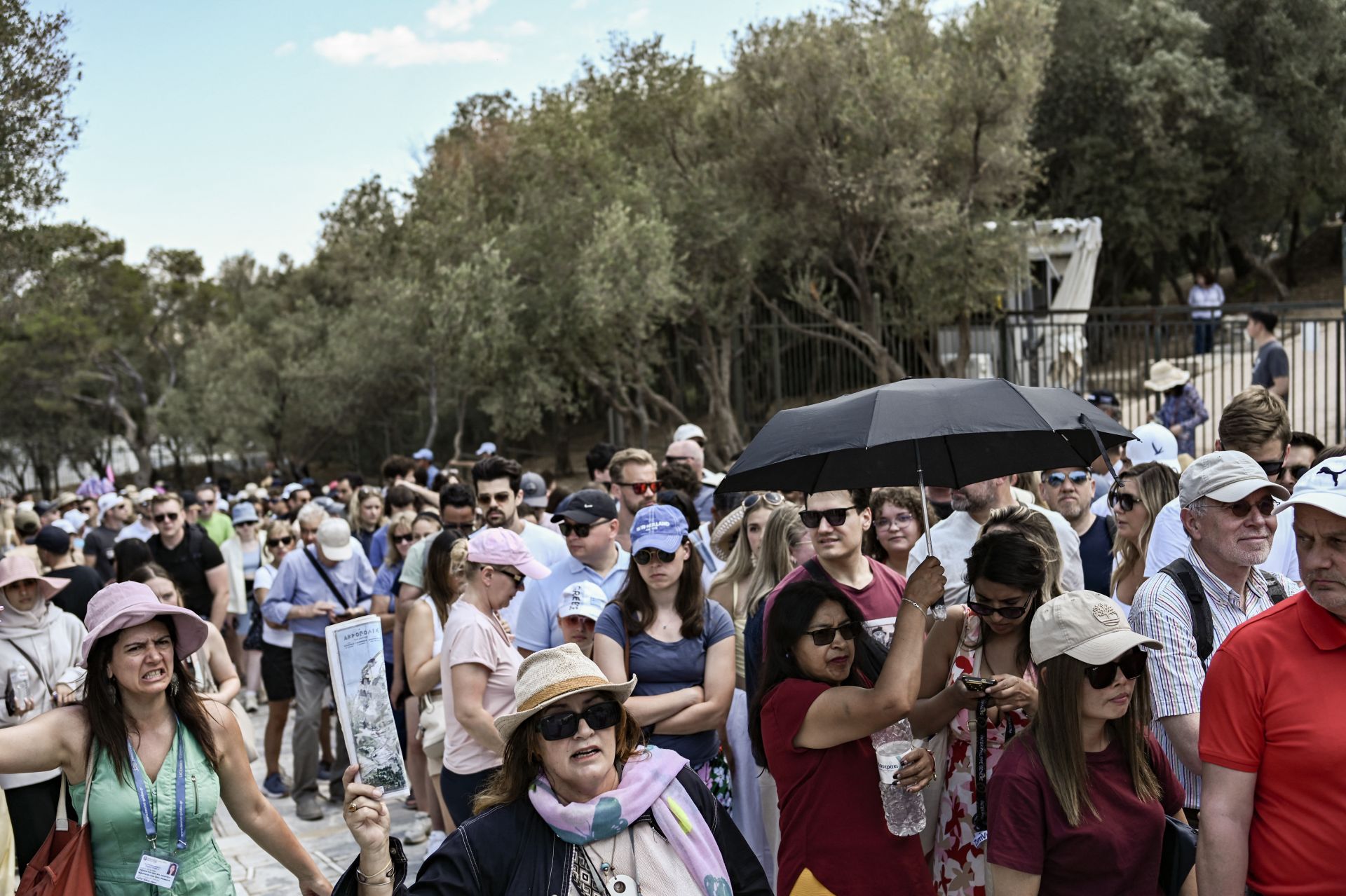Plaka sous pression: le cœur historique d’Athènes menacé par le surtourisme