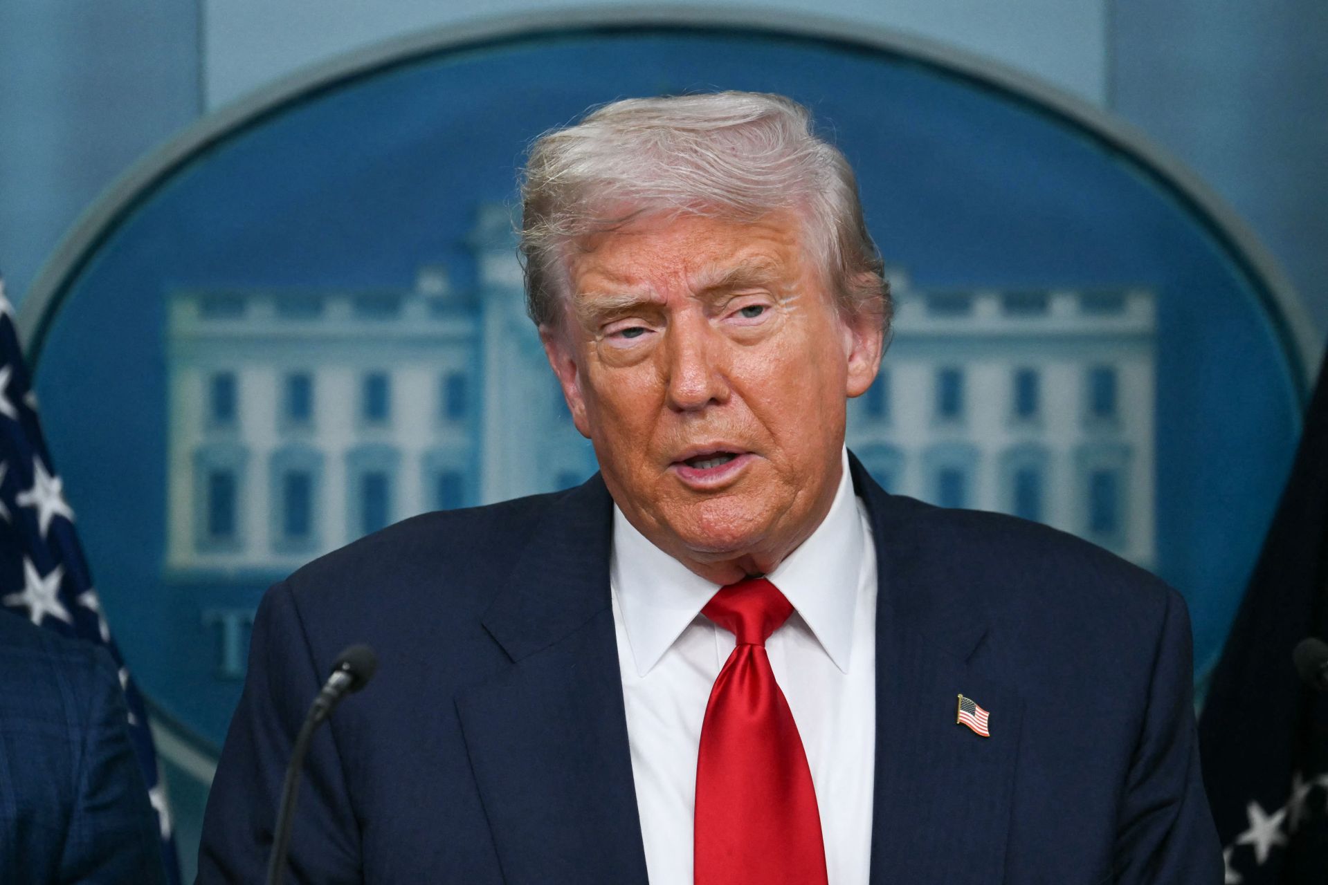 Trump Deploys National Guard to Tackle Washington Crime