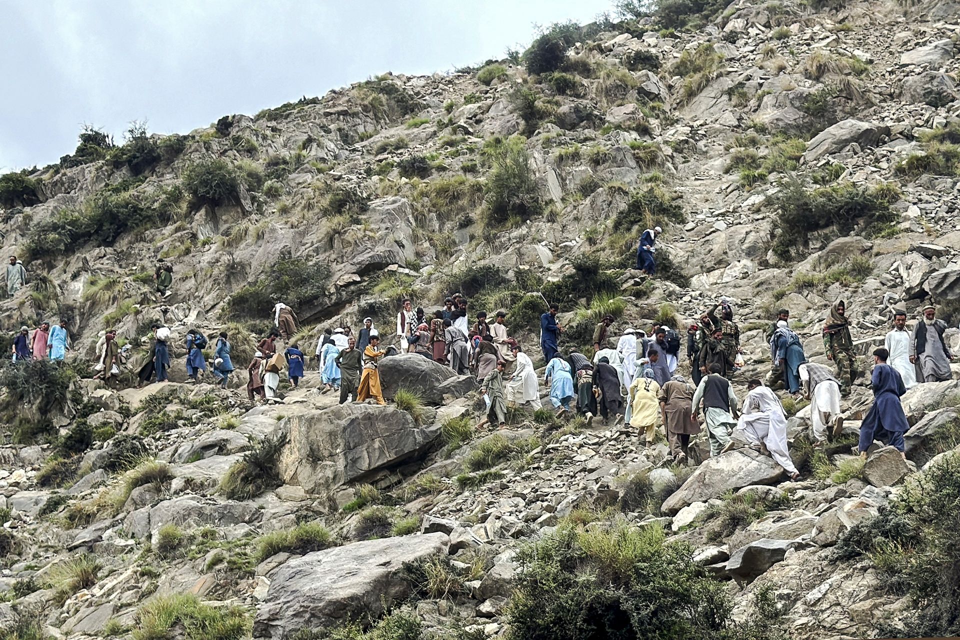 Days After Quake, Afghan Survivors Still Await Aid